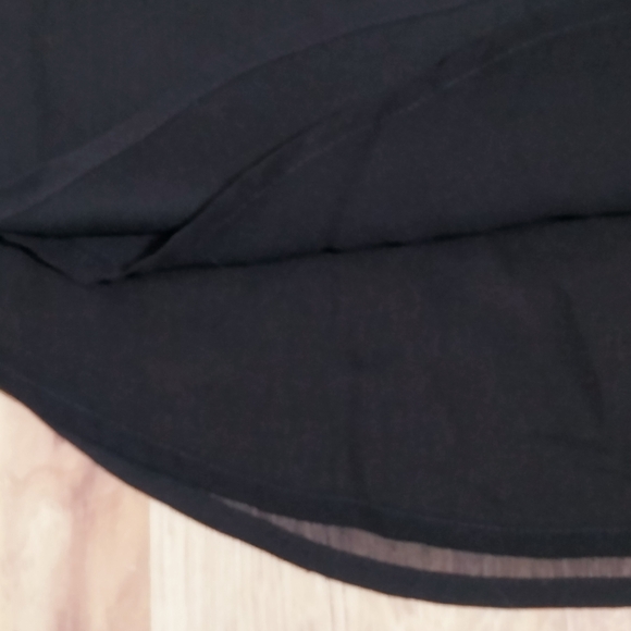 Bebe Quilted Yoke Top with Mesh - Picture 4 of 8